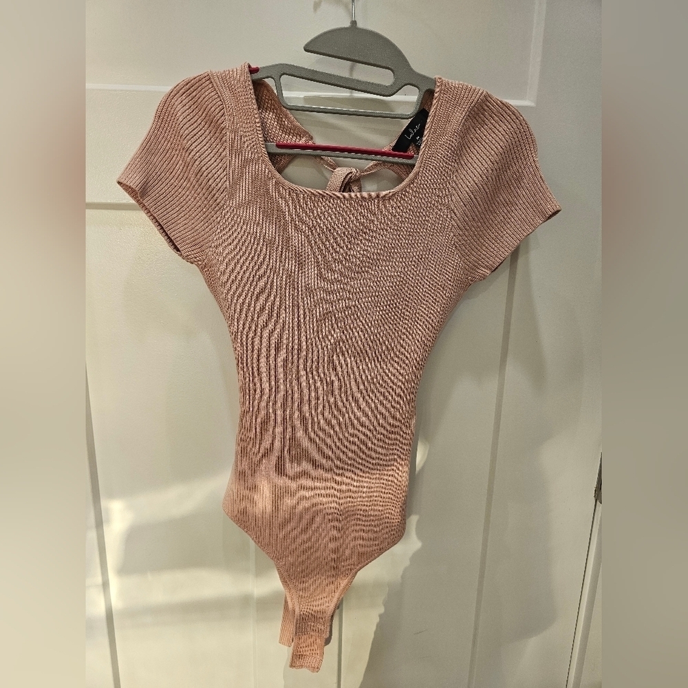 NWOT Lulus Ribbed Soft Pink Wrap Tie Balley Snap Bodysuit Medium